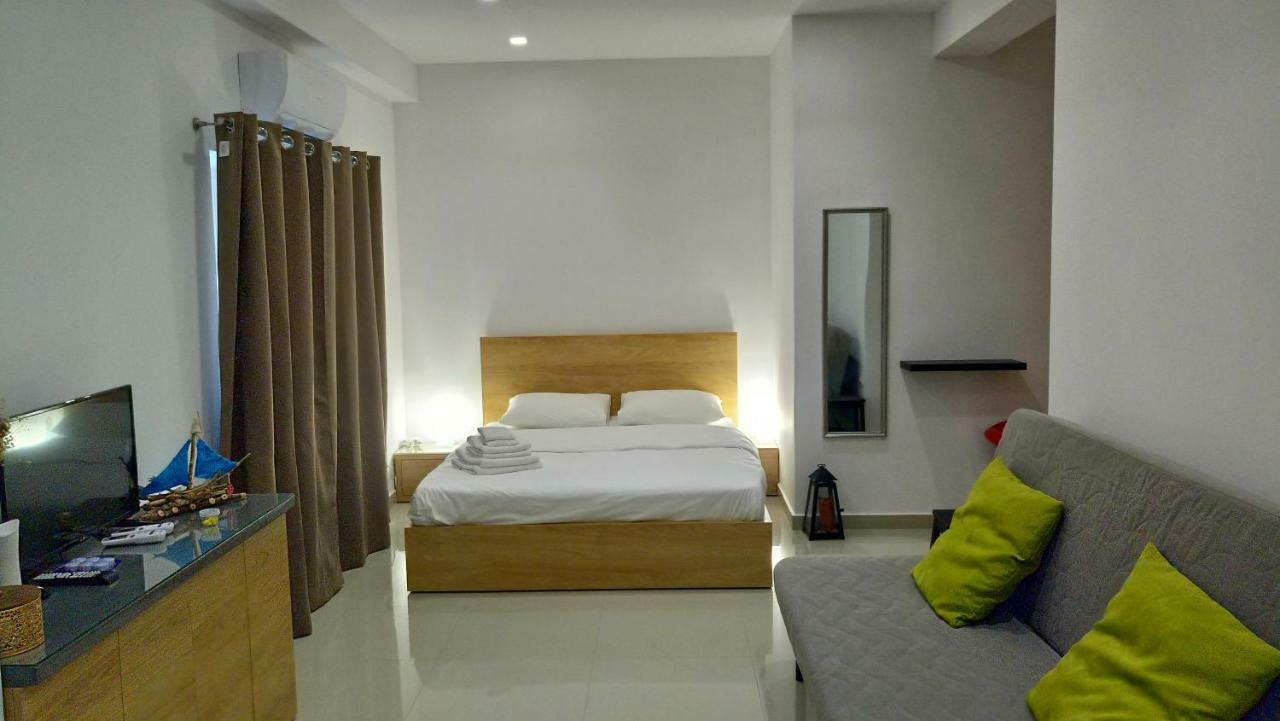 Heraklion Airport Studio Apartment Bagian luar foto